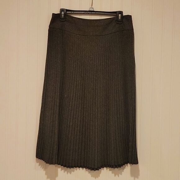 EXPRESS skirt 9/10  - Picture 1 of 4